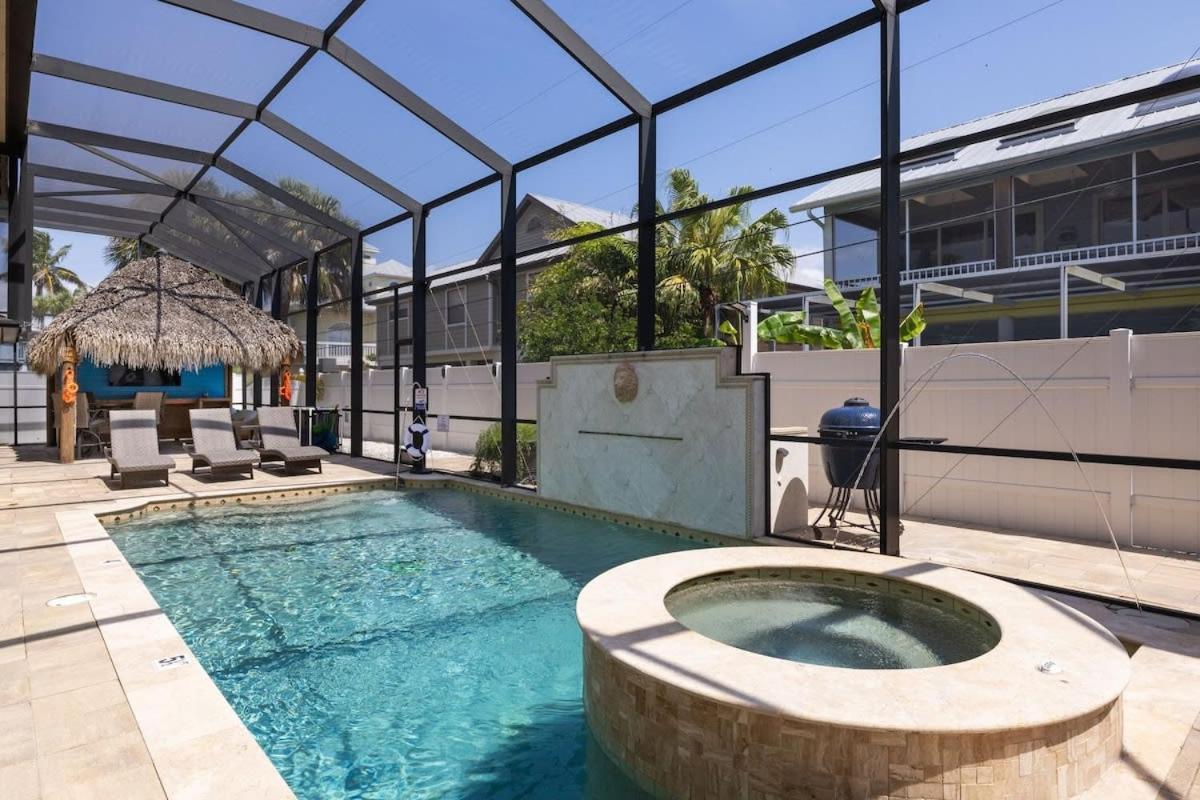 Gorgeous Beach Residence With Pool And Spa ฟอร์ตมายเยอร์สบีช ภายนอก รูปภาพ